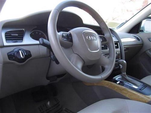Audi A4 2009 photo 4
