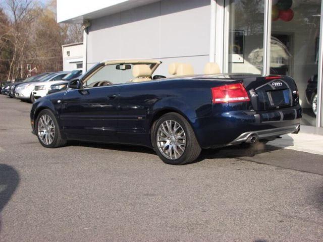 Audi A4 2009 photo 1