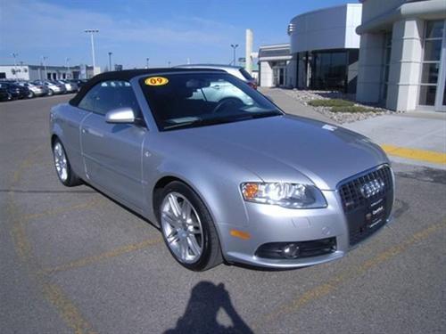 Audi A4 2009 photo 2