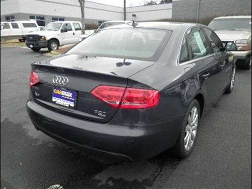 Audi A4 2009 photo 4