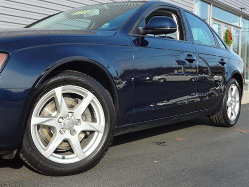 Audi A4 2009 photo 1