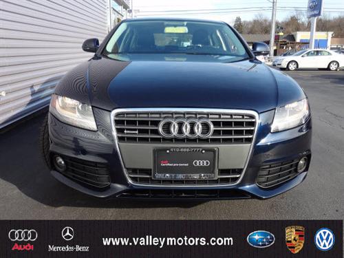 Audi A4 2009 photo 4