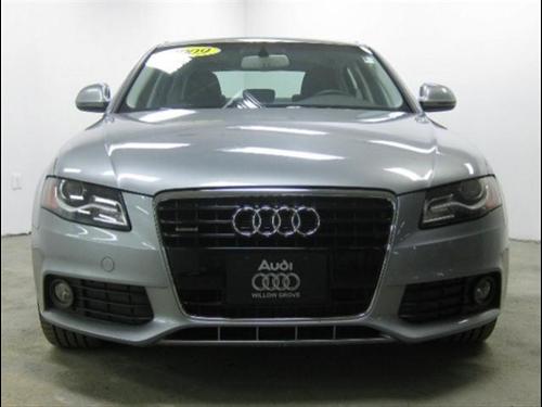 Audi A4 2009 photo 2
