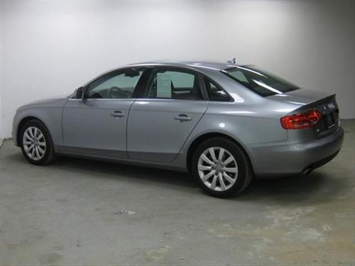 Audi A4 2009 photo 4