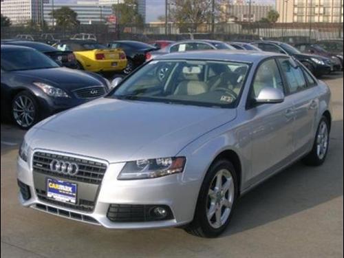 Audi A4 2009 photo 2