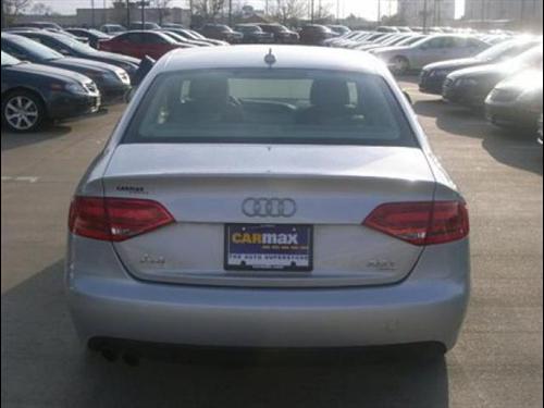 Audi A4 2009 photo 4
