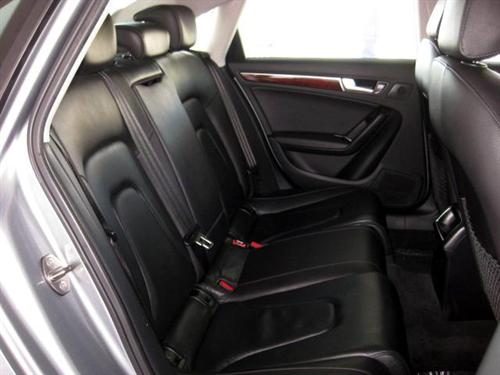 Audi A4 2009 photo 2