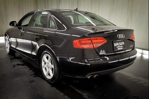 Audi A4 2009 photo 4