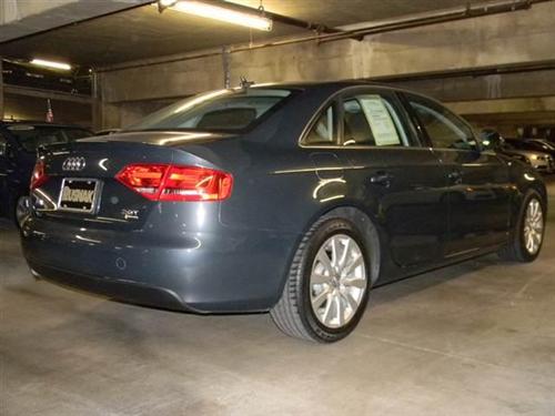 Audi A4 2009 photo 1