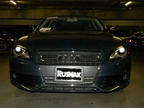 Audi A4 2009 photo 2