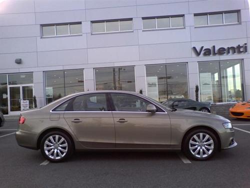 Audi A4 2009 photo 2