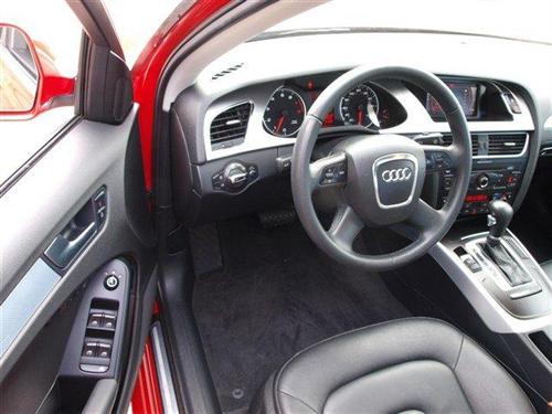 Audi A4 2009 photo 2