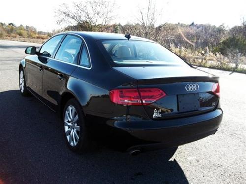 Audi A4 2009 photo 4