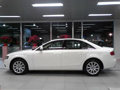 Audi A4 2009 photo 3