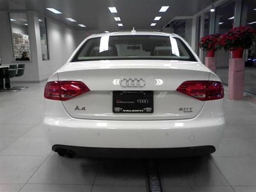 Audi A4 2009 photo 4