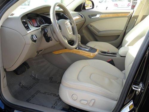 Audi A4 2009 photo 2