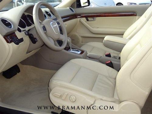 Audi A4 2009 photo 2