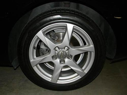 Audi A4 2009 photo 2