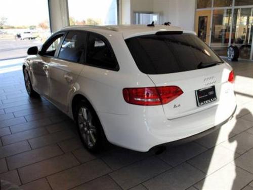 Audi A4 2009 photo 2