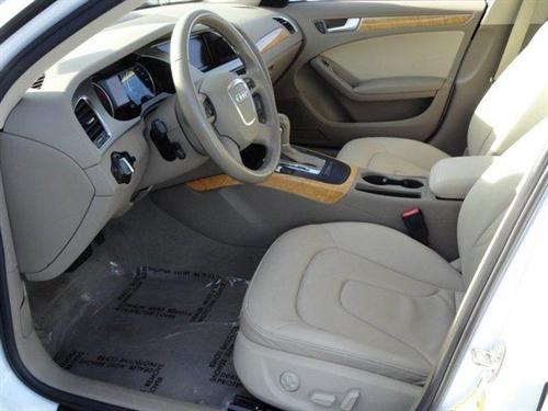 Audi A4 2009 photo 2