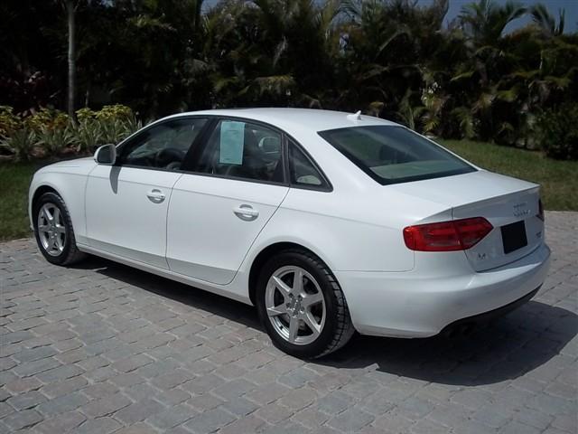 Audi A4 2009 photo 5