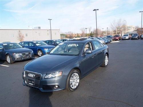 Audi A4 2009 photo 2