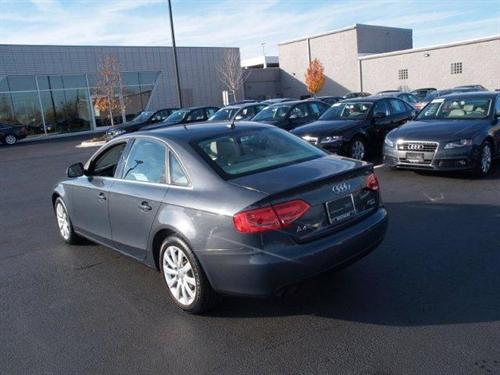 Audi A4 2009 photo 4