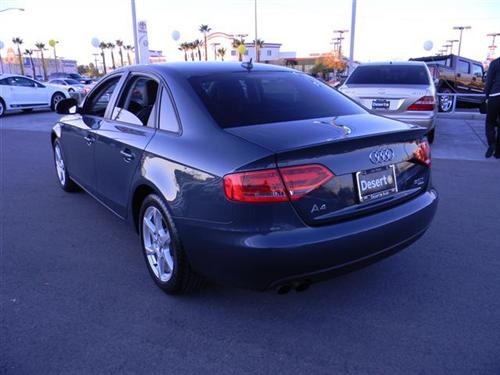 Audi A4 2009 photo 2