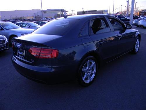 Audi A4 2009 photo 3
