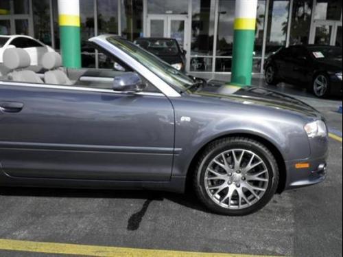 Audi A4 2009 photo 2