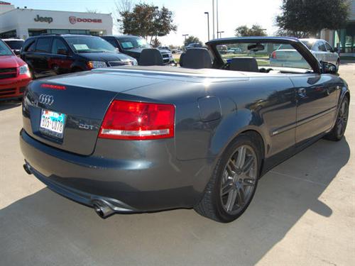 Audi A4 2009 photo 2