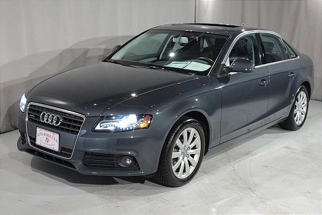 Audi A4 2009 photo 4