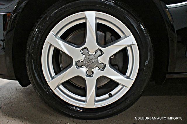 Audi A4 2009 photo 11