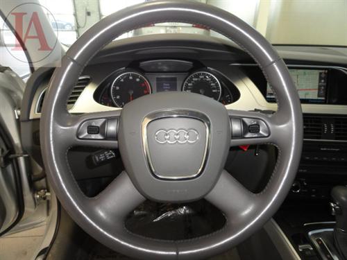 Audi A4 2009 photo 2