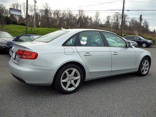 Audi A4 2009 photo 4