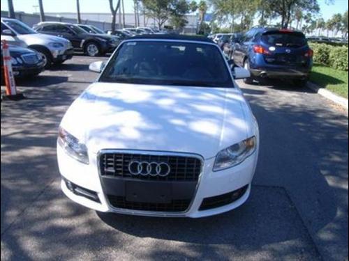Audi A4 2009 photo 1