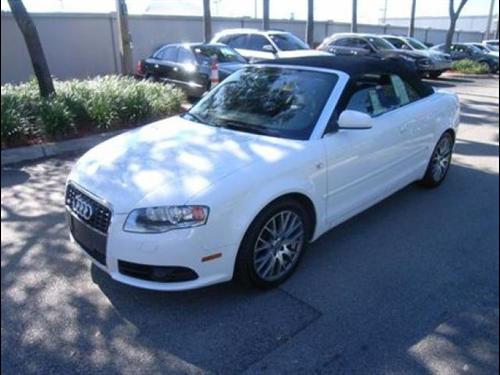 Audi A4 2009 photo 2