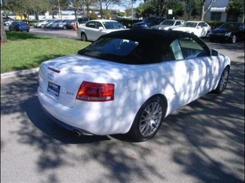 Audi A4 2009 photo 4