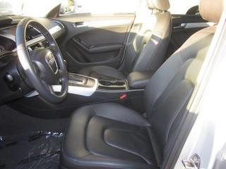 Audi A4 2009 photo 2
