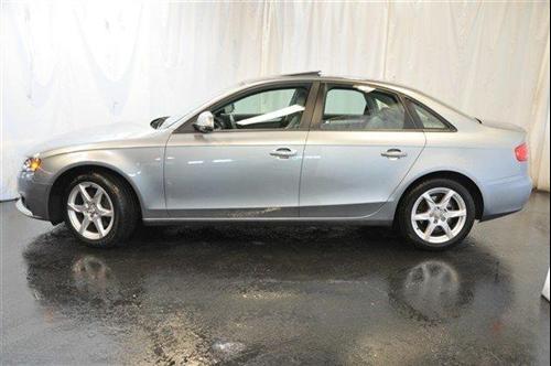 Audi A4 2009 photo 2