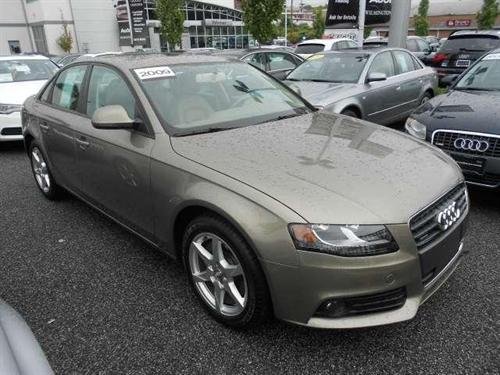Audi A4 2009 photo 2