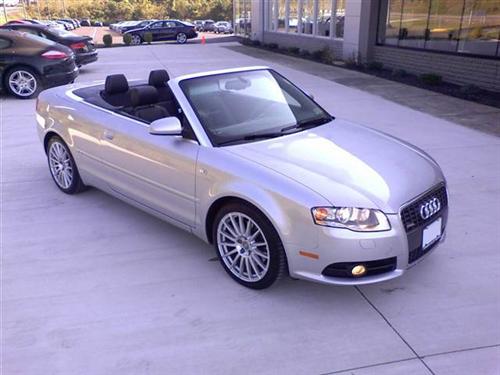 Audi A4 2009 photo 2