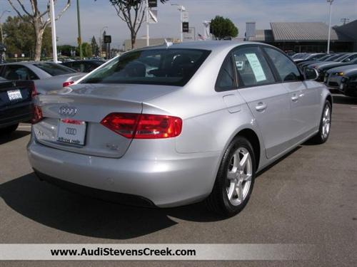 Audi A4 2009 photo 4