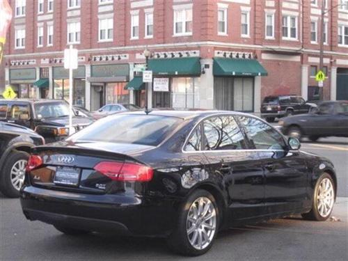 Audi A4 2009 photo 4