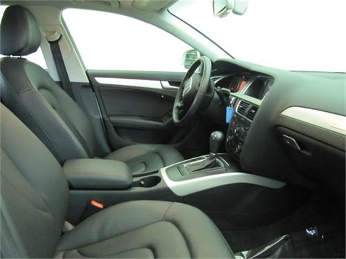 Audi A4 2009 photo 4