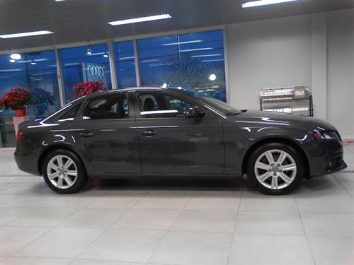 Audi A4 2009 photo 1