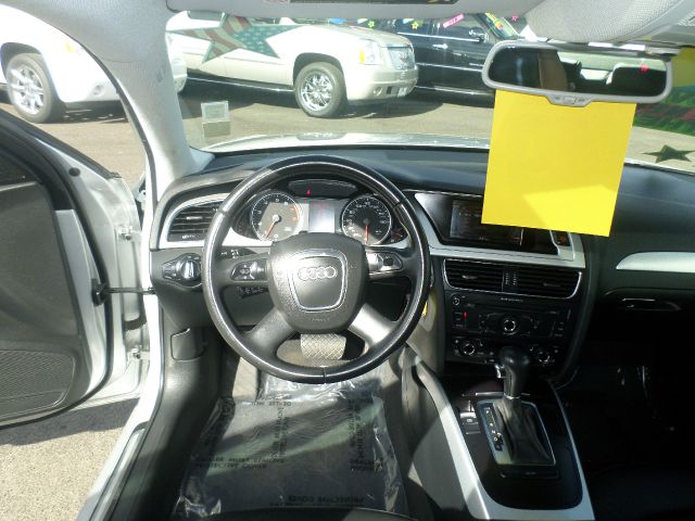 Audi A4 2009 photo 3
