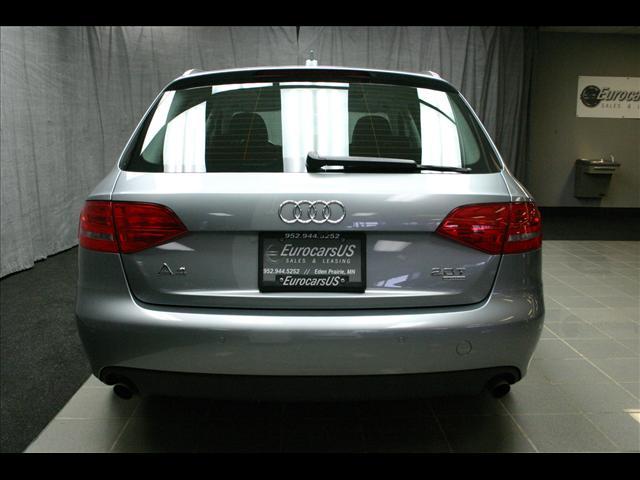 Audi A4 2009 photo 3