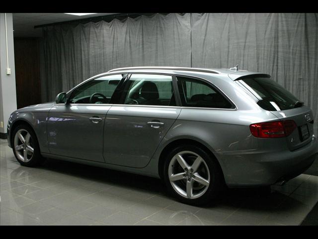 Audi A4 2009 photo 4