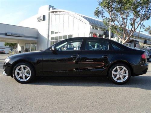 Audi A4 2009 photo 1
